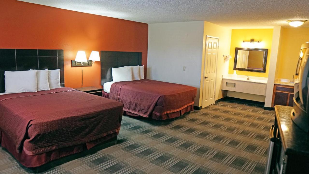 Travel Plaza Inn Compton Kültér fotó