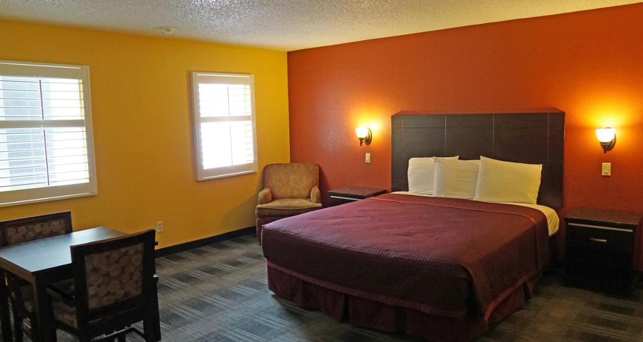 Travel Plaza Inn Compton Kültér fotó