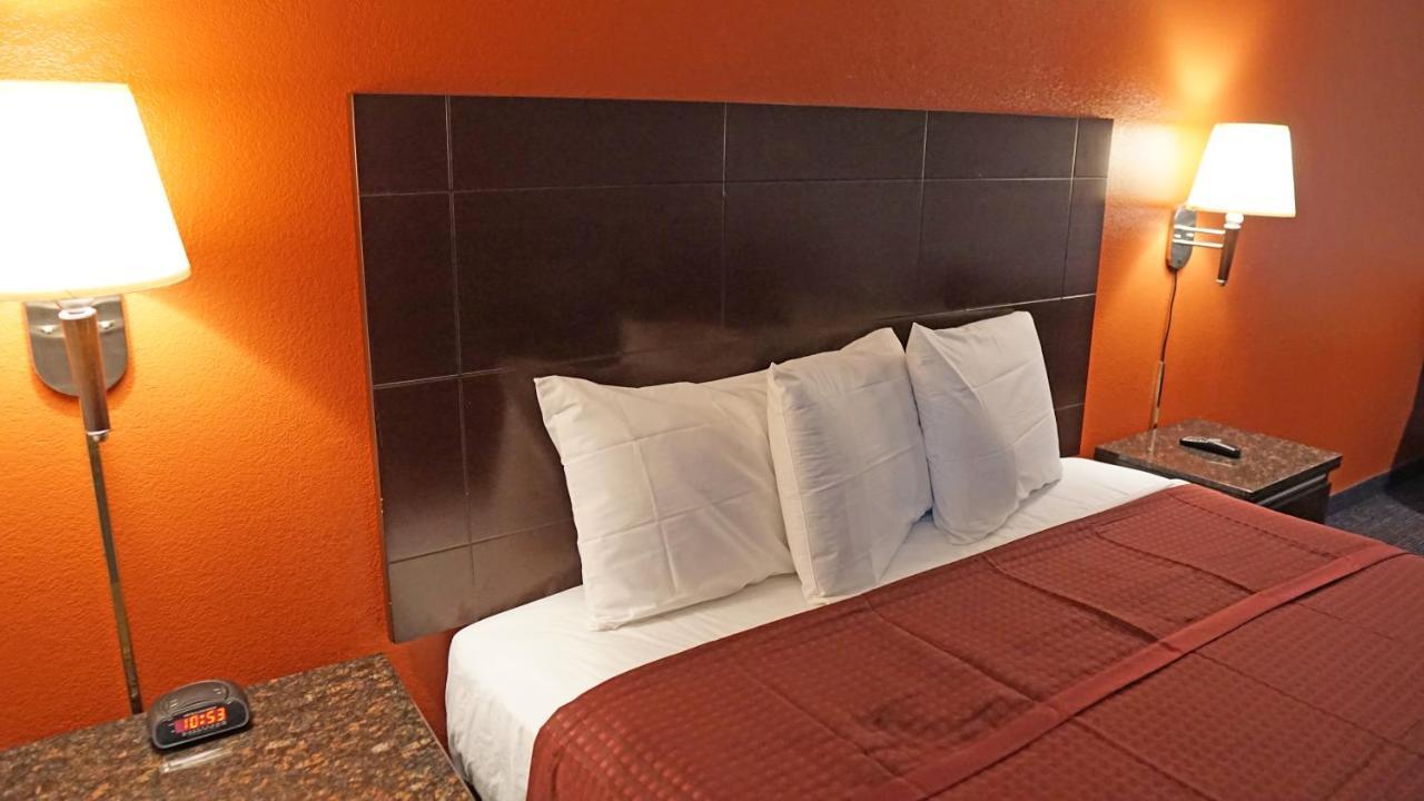 Travel Plaza Inn Compton Kültér fotó